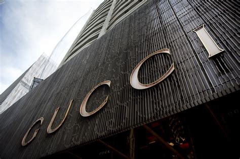 gucci bag facebook scam|Gucci Goes After Alleged Counterfeiters in New Suit.